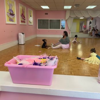 Tutu School San Bruno - Dance Schools Near Me - San Bruno, California