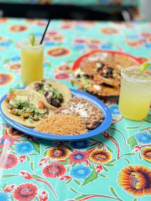 Que Pasa Cantina by null
