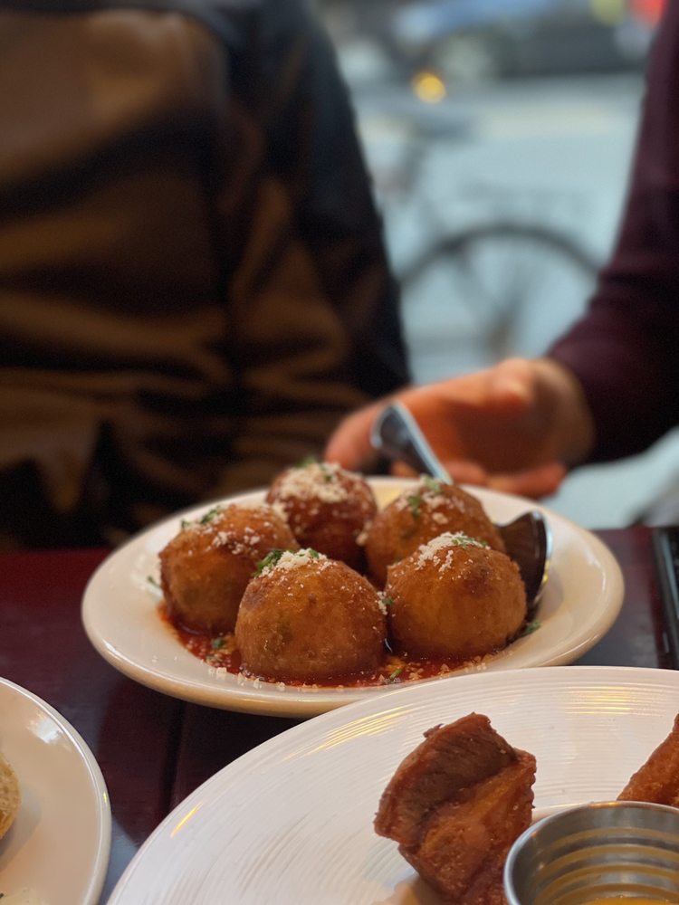 PARLA 433 Photos & 452 Reviews 230 Hanover St, Boston