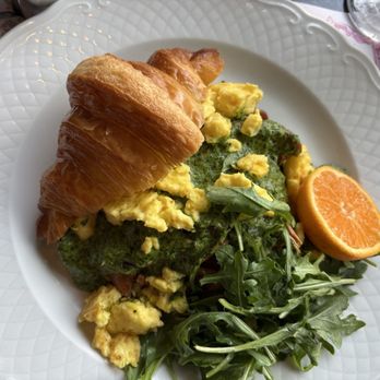 Régine Café - Breakfast & Brunch Near Me - Montreal, Quebec