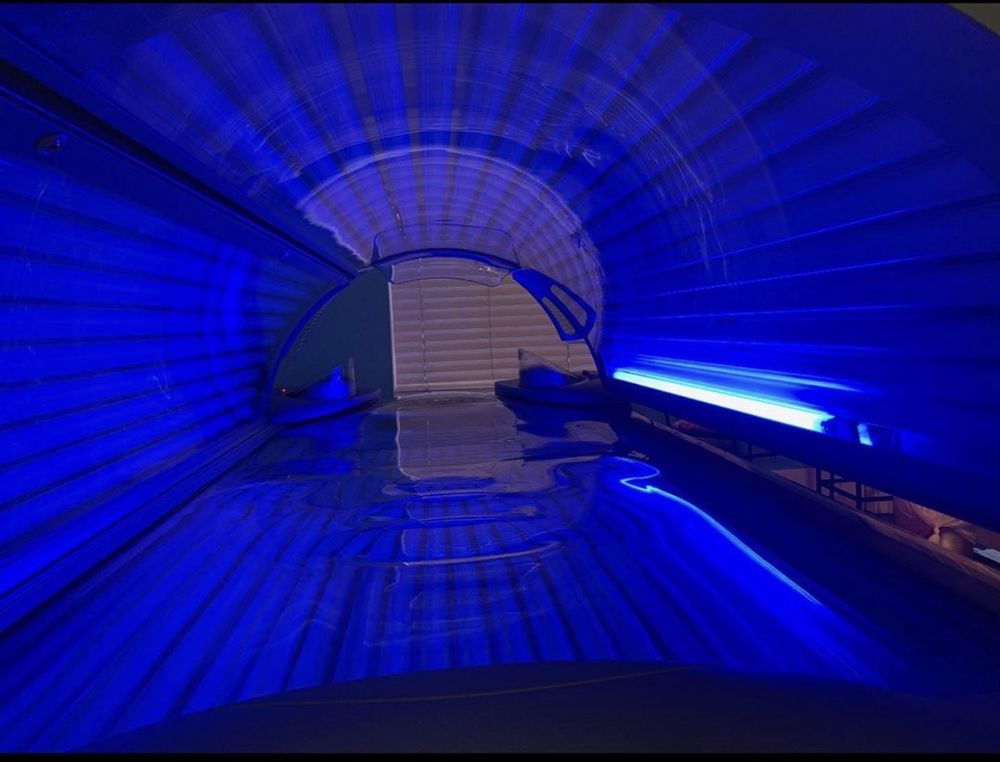 POLISHED HAIR NAILS & TANS Updated June 2024 108 E Main St