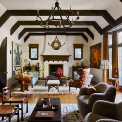 Hanna Li Interiors - Formal Salon