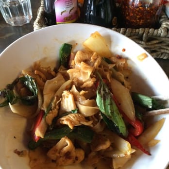 Nudi - Chicken Pad kee Mao. $9. - Asian Fusion Near Me - Portland, Oregon