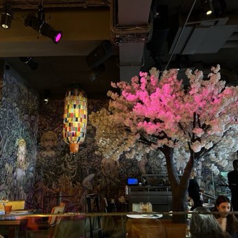 Miss Kō - Inside - Cocktail Bars Near Me - Paris, 75 Miss Kō - Inside - Cocktail Bars Near Me - Paris, 75