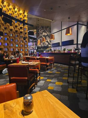 Moneyline Pizza & Bar by null