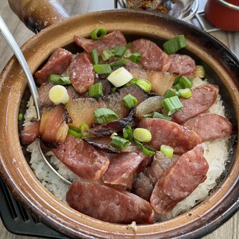Big Fun Cafe - Chinese Sausage and Bacon Clay Pot Rice - Cantonese Near Me - Quincy, Massachusetts Big Fun Cafe - Chinese Sausage and Bacon Clay Pot Rice - Cantonese Near Me - Quincy, Massachusetts