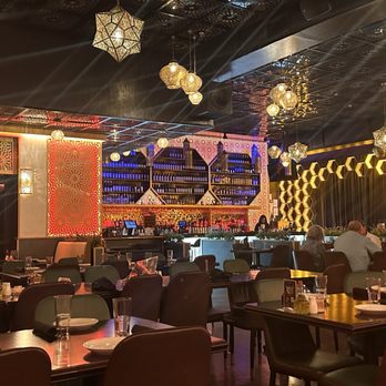 La Vie Mediterranean Restaurant - Lebanese Near Me - West Palm Beach, Florida
