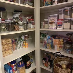 Personally Yours - Walk-in pantry