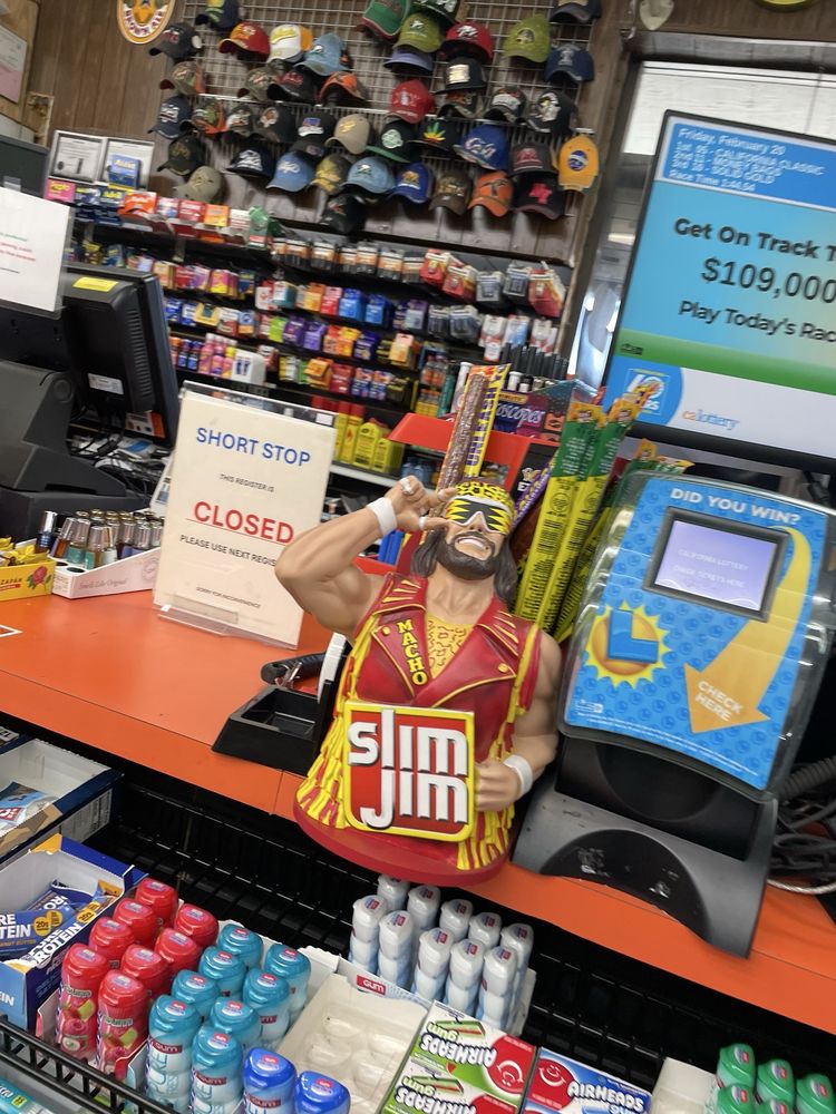Shortstop Mini Mart & Gas Logo