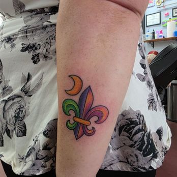 Idle Hands Tattoo Parlour - By Josh Corlin - Tattoo Near Me - New Orleans, Louisiana Idle Hands Tattoo Parlour - By Josh Corlin - Tattoo Near Me - New Orleans, Louisiana