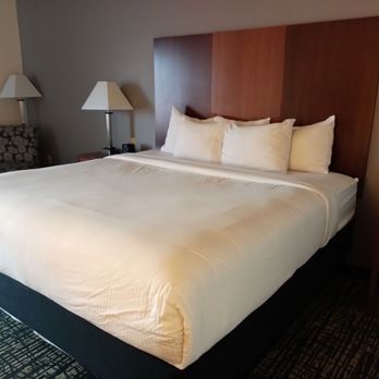 La Quinta by Wyndham Morgantown - Hotels Near Me - Westover, West Virginia La Quinta by Wyndham Morgantown - Hotels Near Me - Westover, West Virginia