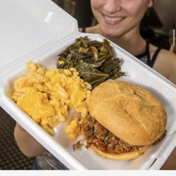 user provided Billy Gator's Chicken Wings & Barbeque photo