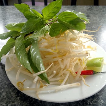 Truong Thanh Vietnamese Restaurant - Garnish plate - Vietnamese Near Me - Vancouver, British Columbia