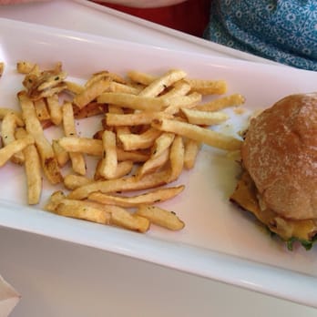 Burger Lounge - Little lounge burger - Burgers Near Me - Temecula, California