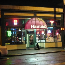 Hannah's (on FIFTH Ave.) by night.  Bills itself "the friendliest bar in town."  It probably is!