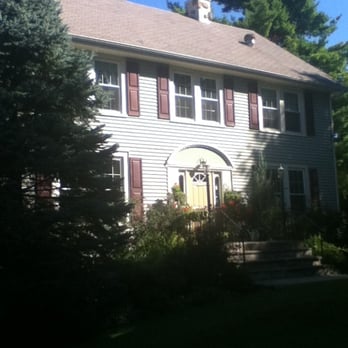 Alpine Haus Bed and Breakfast Inn - The main house. - Hotels Near Me - Vernon, New Jersey