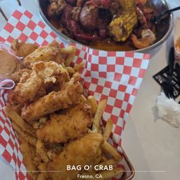 Chicken basket with garlic fries, and Combo 1