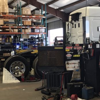 Big Rig Truck Accessories - Auto Parts & Supplies Near Me - New Braunfels, Texas