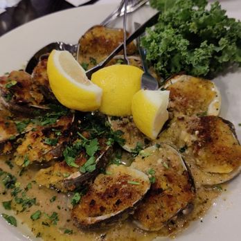 Lenny's Clam Bar - Baked clams - fresh, tender, garlicky - yum! - Seafood Near Me - Howard Beach, New York
