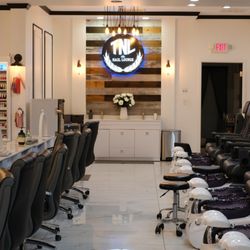 The Nail Lounge