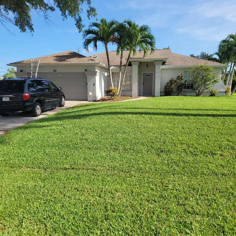 Slide of Thompson Roofing & Reconstruction of Florida
