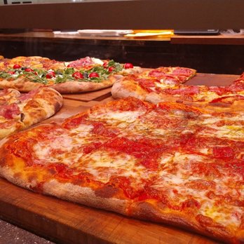 Farini - Pizza Near Me - Venezia, VE