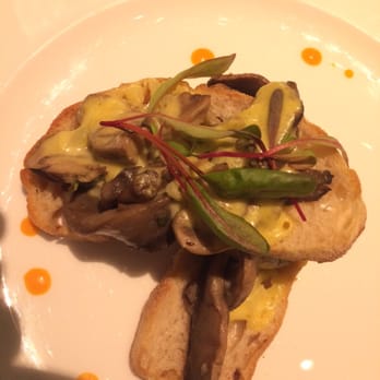 Gusto - Mushroom bruschetta (pre theatre menu) - Italian Near Me - Manchester, XGM