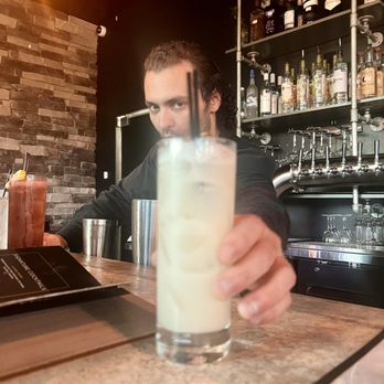 Flask Cocktail Bar - Hand crafted cocktails - Cocktail Bars Near Me - Raleigh, North Carolina