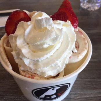 Negative 8C - Strawberry Shawty - Desserts Near Me - Gardena, California