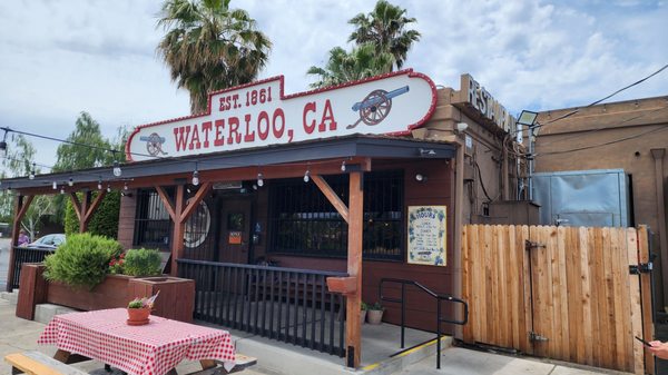 The Waterloo Restaurant by null