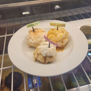 Beard Papa's - Bakeries Near Me - Los Angeles, California