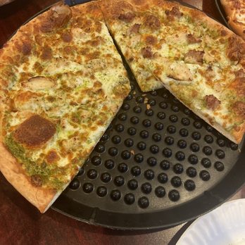 Sabrina's Pizzeria - Pesto chicken with Italian sausage - Pizza Near Me - Oakley, California Sabrina's Pizzeria - Pesto chicken with Italian sausage - Pizza Near Me - Oakley, California