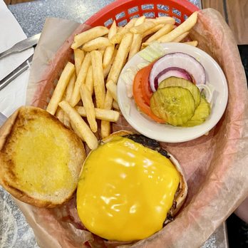 Clem Mikeska's Bar-B-Q and Grill - Cheeseburger with Fries and all the Fixings!  Tasty and fresh. - Barbeque Near Me - Belton, Texas