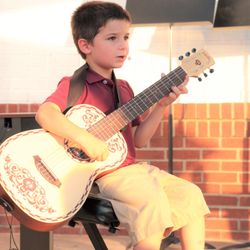 Edelweiss School of Music - Open Mic Guitar Performance