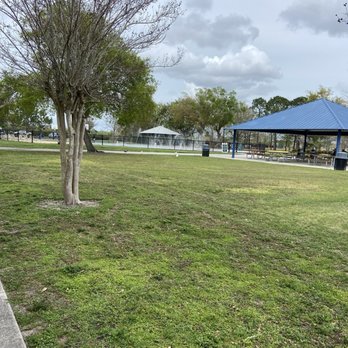 Barber Park - Dog Parks Near Me - Orlando, Florida