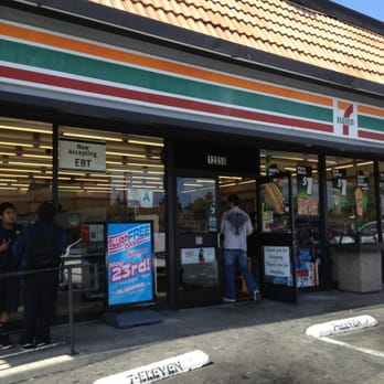 7-Eleven - customers entering the store - Convenience Stores Near Me - North Hollywood, California 7-Eleven - customers entering the store - Convenience Stores Near Me - North Hollywood, California