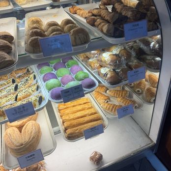 Cherry Blossom Bakery - Bakeries Near Me - San Francisco, California