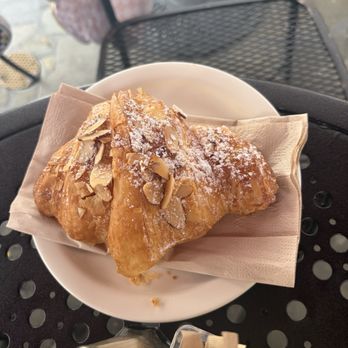 Urth Caffé - Beverly Hills - Coffee & Tea Near Me - Beverly Hills, California Urth Caffé - Beverly Hills - Coffee & Tea Near Me - Beverly Hills, California