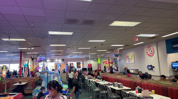 Chuck E. Cheese by null