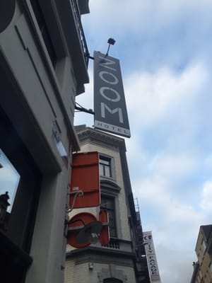 Zoom Hotel by null