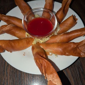 Emma's Restaurant - Vegetable Spring Rolls - Chinese Near Me - San Rafael, California Emma's Restaurant - Vegetable Spring Rolls - Chinese Near Me - San Rafael, California