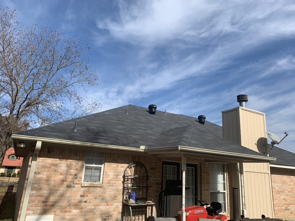 Slide of Nunez Roofing