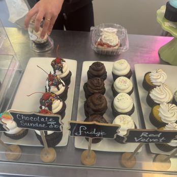 Frosted Cakery - Variety! - Cupcakes Near Me - Fresno, California Frosted Cakery - Variety! - Cupcakes Near Me - Fresno, California