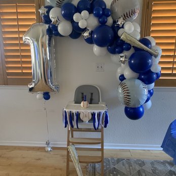 Party Hearty Balloons - Ballon swag - Balloon Services Near Me Party Hearty Balloons - Ballon swag - Balloon Services Near Me