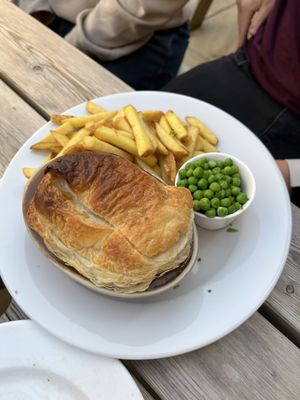 Queens Head Inn by null