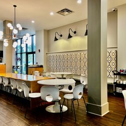 Seeds Café - Large community table.
