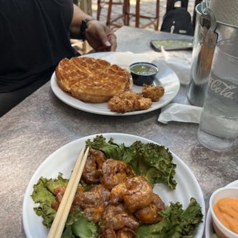Hilton Head Tavern - Boom Boom Shrimp and Chicken and Waffles - Sports Bars Near Me - Hilton Head Island, South Carolina Hilton Head Tavern - Boom Boom Shrimp and Chicken and Waffles - Sports Bars Near Me - Hilton Head Island, South Carolina
