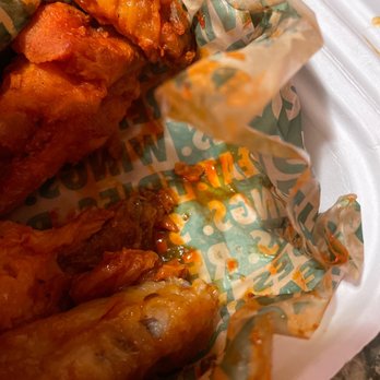 Wingstop - There is usually some sauce under the wings and these are dry - Chicken Wings Near Me - Santa Clara, California Wingstop - There is usually some sauce under the wings and these are dry - Chicken Wings Near Me - Santa Clara, California