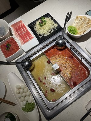 Haidilao Hot Pot @Clarke Quay by null