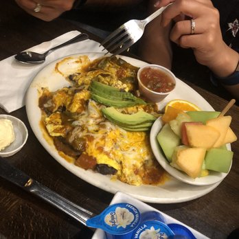 Foxy's Restaurant - Santa Fe Omelette - Diners Near Me - Glendale, California